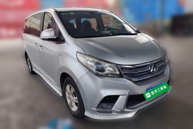 Used SAIC MAXUS G10 2016 2.0T Automatic Elite Edition Front Right 45 Deg