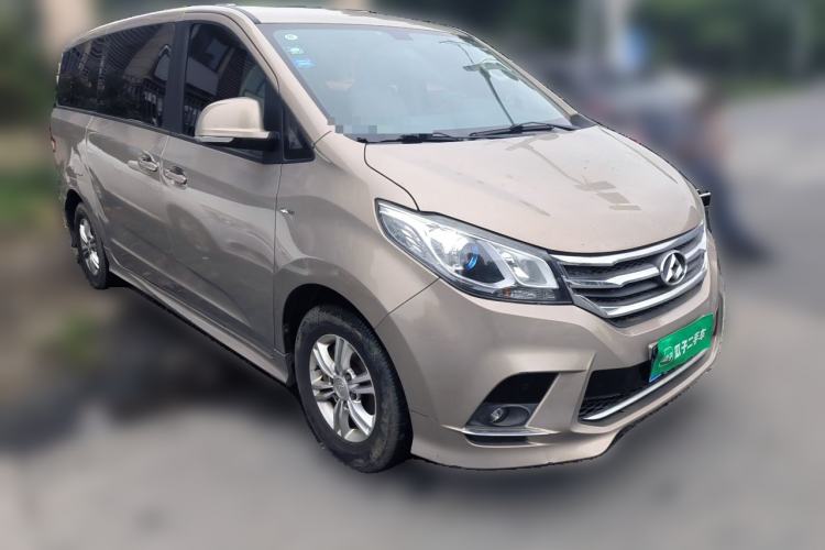 Used SAIC MAXUS G10 2016 2.0T Automatic Elite Edition Front Right 45 Deg