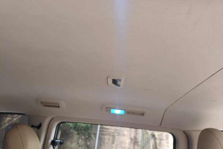 Used SAIC MAXUS G10 2016 2.0T Automatic Elite Edition Headliner