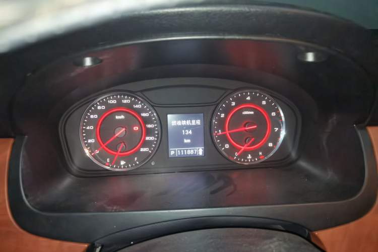 Used SAIC MAXUS G10 2016 2.0T Automatic Luxury Edition Instrument Cluster