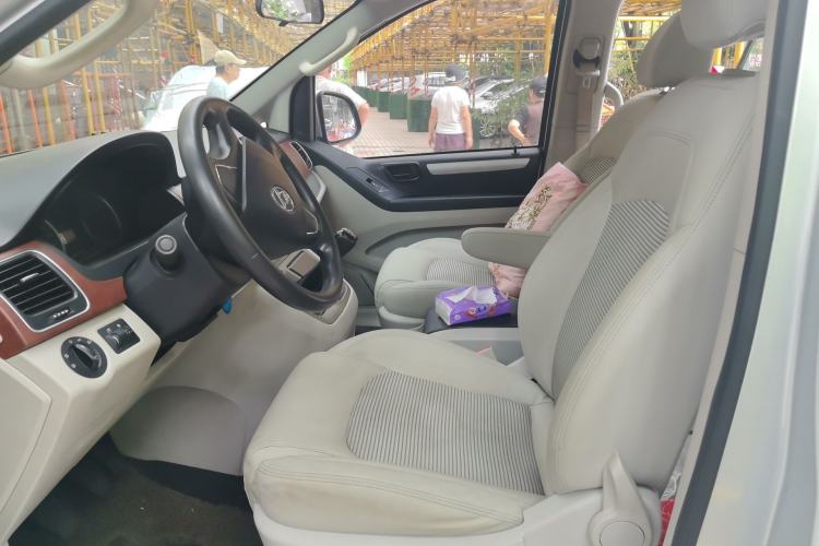 Used SAIC MAXUS G10 2016 2.4L Manual Elite Edition Left Front Seat