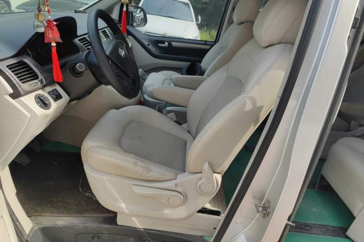 Used SAIC MAXUS G10 2016 1.9T Manual Elite Edition Diesel China V Standard Left Front Seat