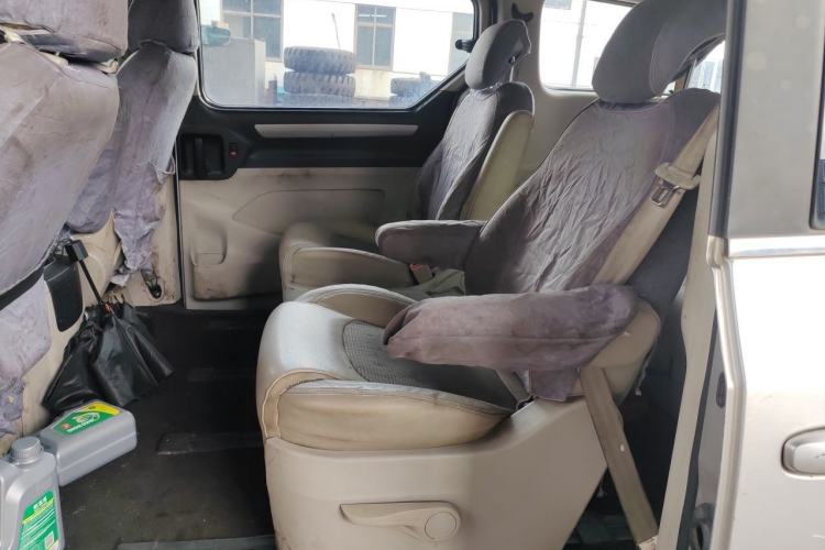 Used SAIC MAXUS G10 2016 2.0T Automatic Elite Edition Left Rear Seat