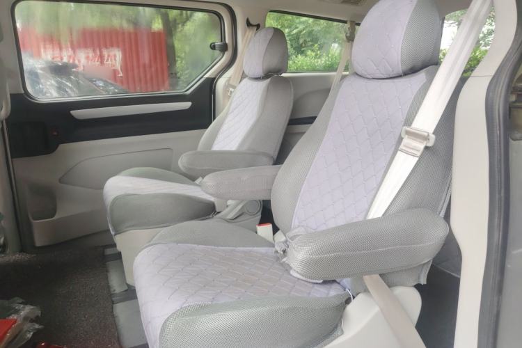 Used SAIC MAXUS G10 2016 2.0T Manual Elite Edition Left Rear Seat