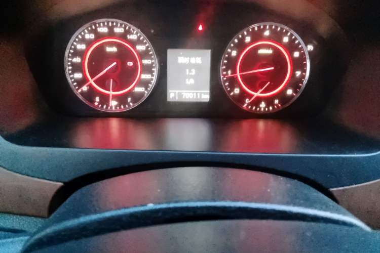 Used SAIC MAXUS G10  Odometer Close Up
