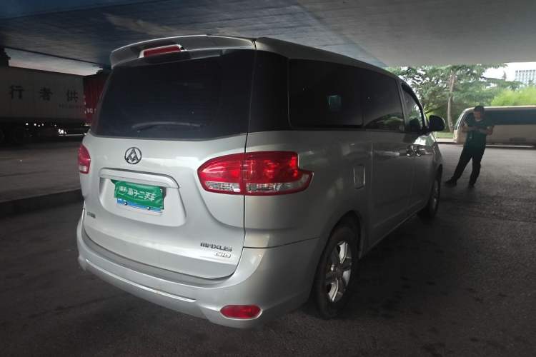 Used SAIC MAXUS G10 2016 2.0T Automatic Elite Edition Rear Right 45 Deg