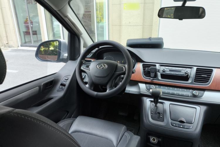 Used SAIC MAXUS G10 2016 2.0T Automatic Elite Edition Steering Wheel