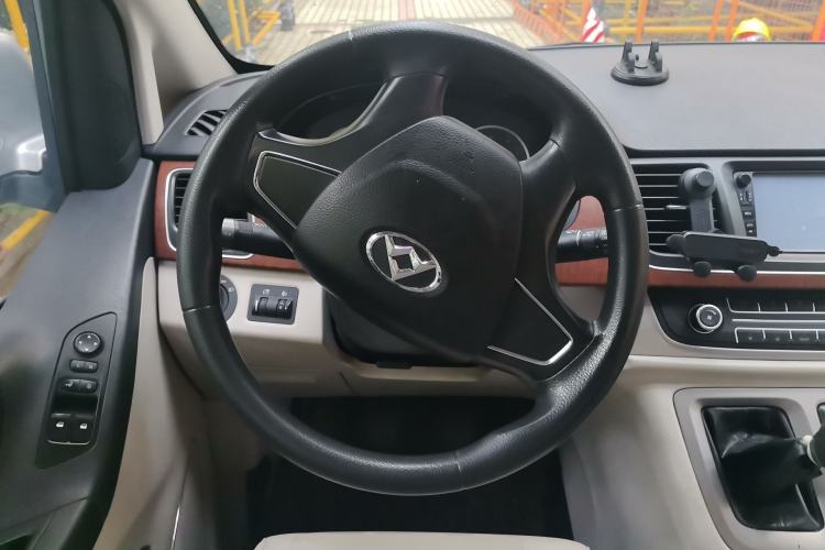 Used SAIC MAXUS G10 2016 2.4L Manual Elite Edition Steering Wheel