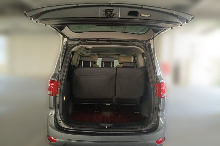 Used SAIC MAXUS G10 2016 2.0T Automatic Elite Edition Trunk