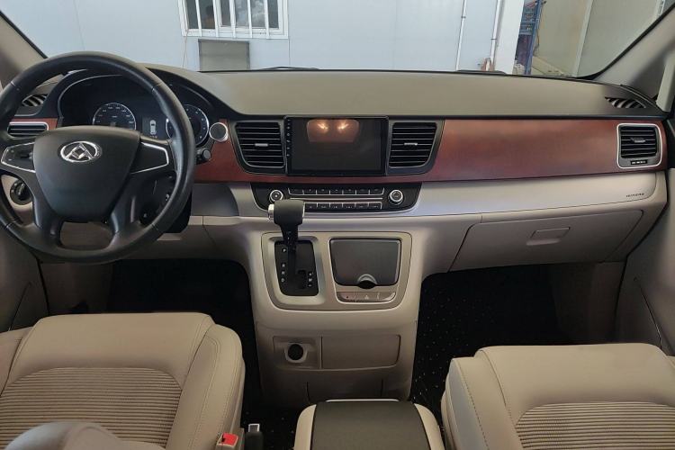 Used SAIC MAXUS G10 2016 2.0T Automatic Elite Edition Audio And AC Panel