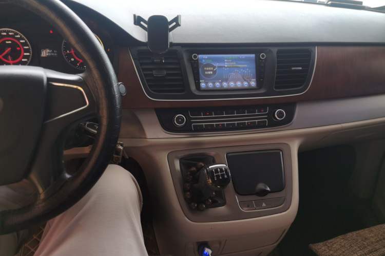 Used SAIC MAXUS G10 2016 2.4L Manual Elite Edition Audio And AC Panel