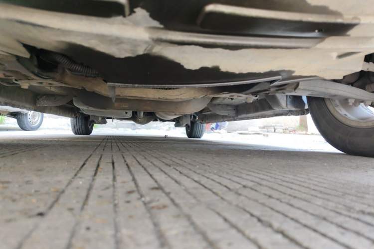 Used SAIC MAXUS G10 2016 2.0T Automatic Executive Edition Chassis Front