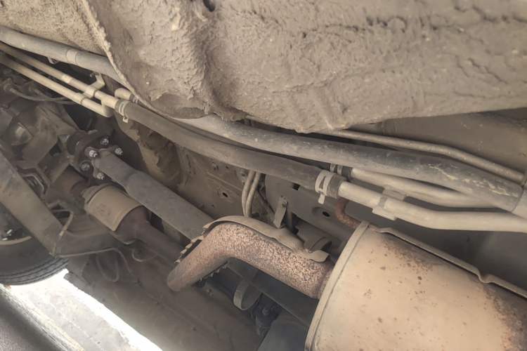 Used SAIC MAXUS G10 2016 2.4L Manual Elite Edition Chassis Front Left