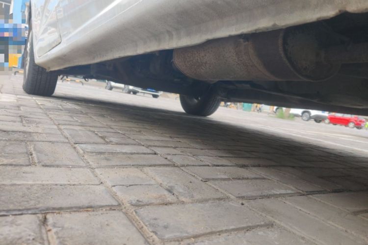 Used SAIC MAXUS G10 2016 2.4L Manual Elite Edition Chassis Rear Left