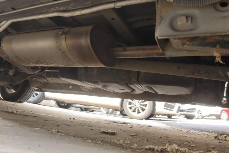 Used SAIC MAXUS G10 2016 2.4L Manual Elite Edition Chassis Rear Left