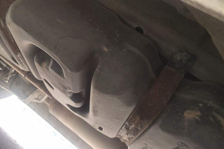 Used SAIC MAXUS G10 2016 2.4L Manual Elite Edition Chassis Rear Right