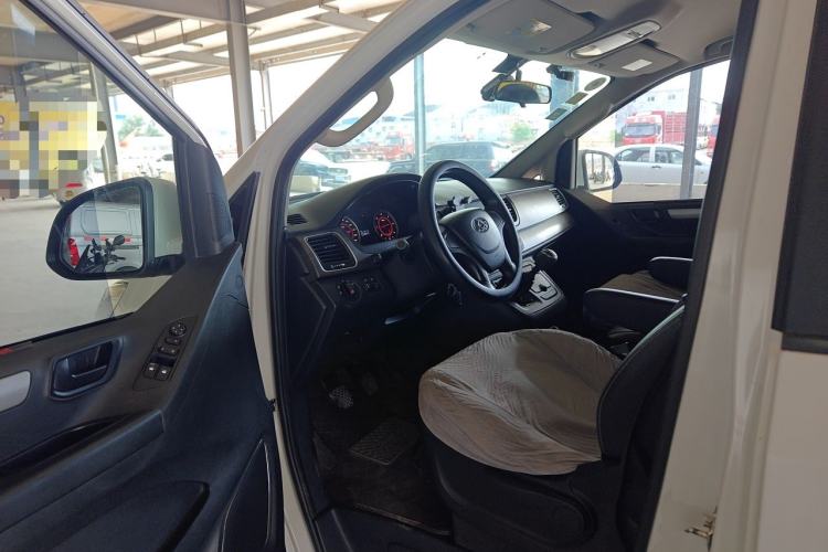 Used SAIC MAXUS G10 2016 1.9T Manual Elite Edition Diesel China V Standard Driver Seat