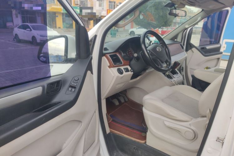 Used SAIC MAXUS G10 2016 2.4L Manual Elite Edition Driver Seat