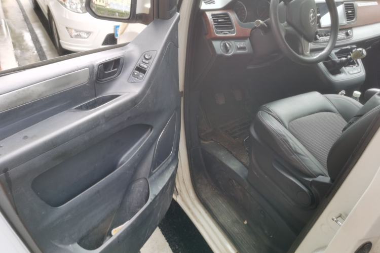 Used SAIC MAXUS G10 2016 1.9T Manual Elite Edition Diesel China V Standard Driver Seat
