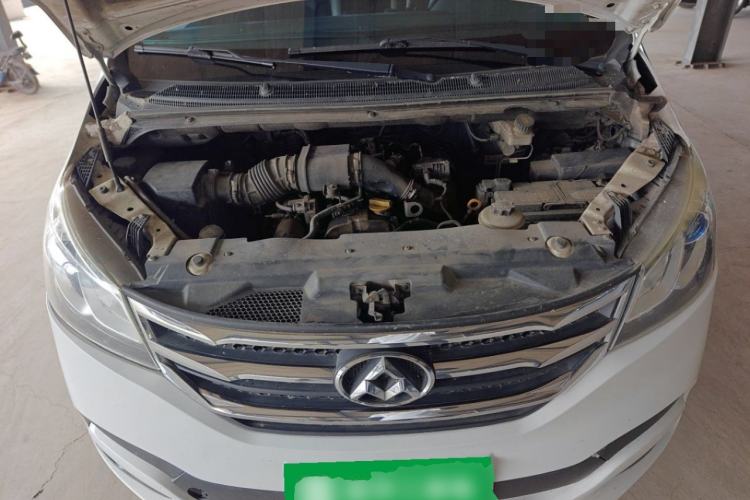 Used SAIC MAXUS G10 2016 1.9T Manual Elite Edition Diesel China V Standard Engine Bay