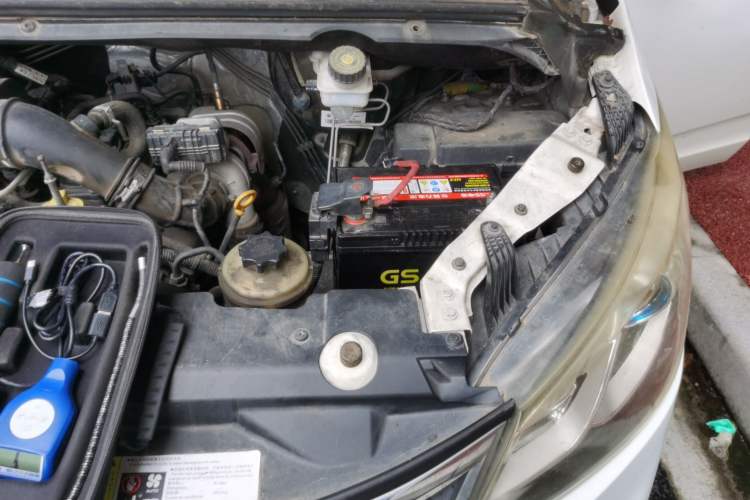 Used SAIC MAXUS G10 2016 1.9T Manual Elite Edition Diesel China V Standard Engine Bay Left