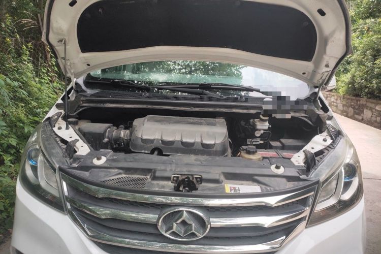 Used SAIC MAXUS G10 2016 1.9T Automatic Luxury Edition Diesel China V Standard Engine Bay