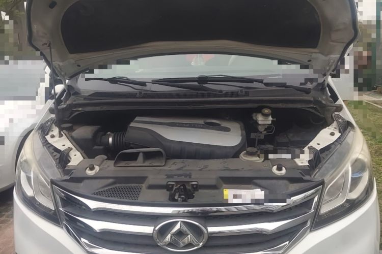 Used SAIC MAXUS G10 2016 2.0T Automatic Elite Edition Engine Bay