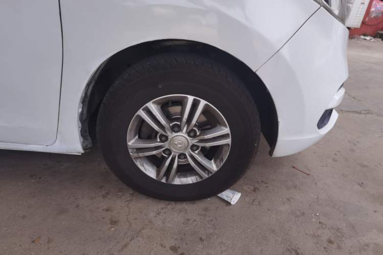 Used SAIC MAXUS G10 2016 2.4L Manual Elite Edition Exterior 1