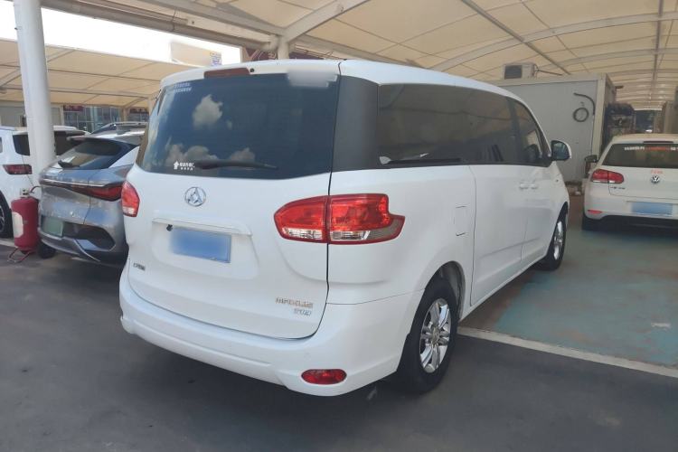 Used SAIC MAXUS G10 2016 2.0T Automatic Elite Edition Exterior 3
