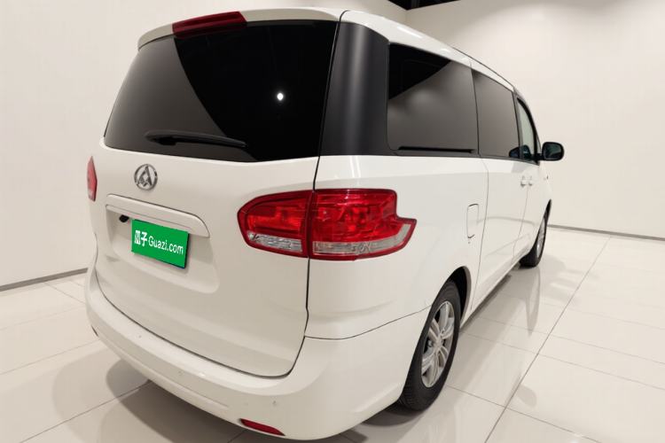 Used SAIC MAXUS G10 2016 2.0T Automatic Elite Edition Exterior 5
