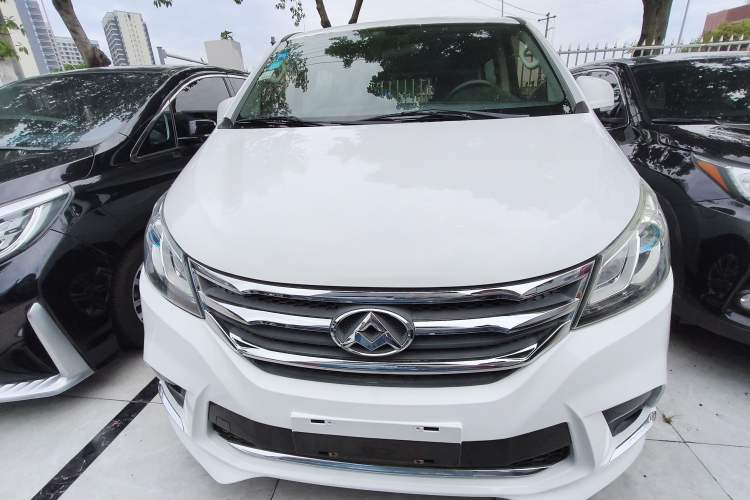 Used SAIC MAXUS G10 2016 2.0T Automatic Elite Edition Front
