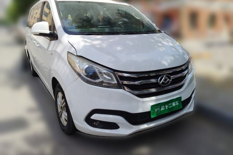 Used SAIC MAXUS G10 2016 2.0T Automatic Luxury Edition Front Right 45 Deg