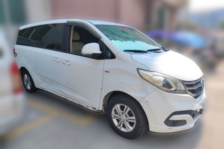 Used SAIC MAXUS G10 2016 2.0T Automatic Executive Edition Front Right 45 Deg