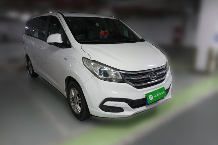 Used SAIC MAXUS G10 2016 2.0T Automatic Luxury Edition Front Right 45 Deg