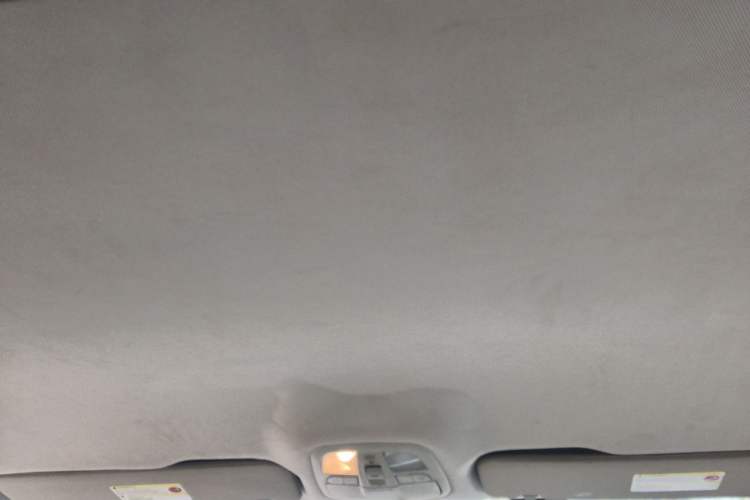Used SAIC MAXUS G10 2016 2.0T Automatic Elite Edition Headliner
