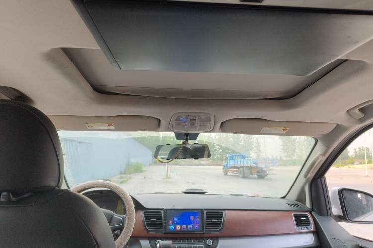 Used SAIC MAXUS G10 2016 2.0T Automatic Elite Edition Headliner