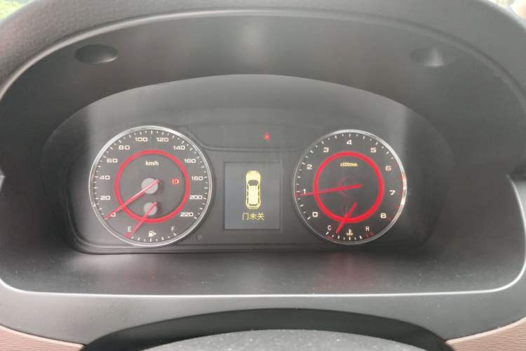 Used SAIC MAXUS G10 2016 2.0T Automatic Luxury Executive Edition Instrument Cluster