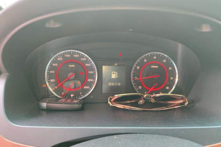 Used SAIC MAXUS G10 2016 2.0T Automatic Executive Edition Instrument Cluster