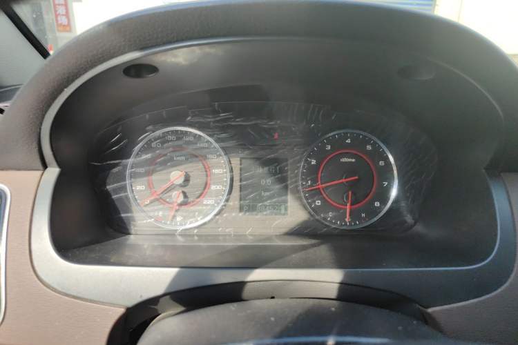Used SAIC MAXUS G10 2016 2.0T Automatic Luxury Executive Edition Instrument Cluster