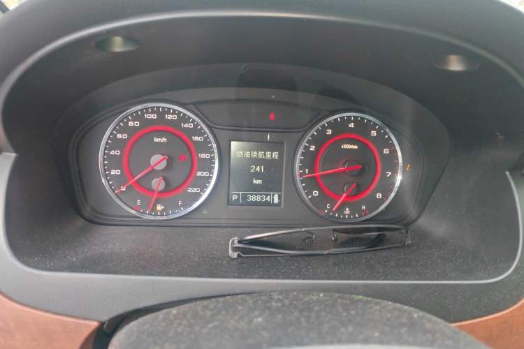 Used SAIC MAXUS G10 2016 2.0T Automatic Elite Edition Instrument Cluster