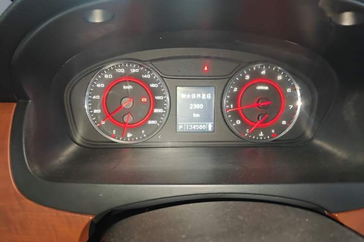 Used SAIC MAXUS G10 2016 2.0T Automatic Elite Edition Instrument Cluster