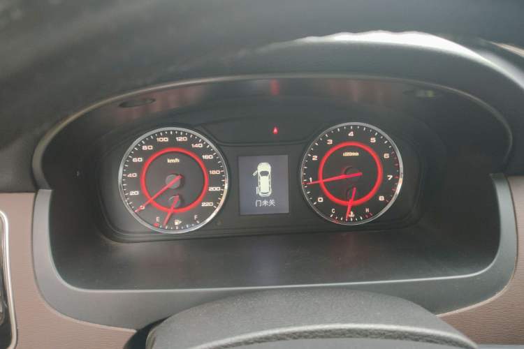 Used SAIC MAXUS G10 2016 2.0T Automatic Flagship Edition Instrument Cluster