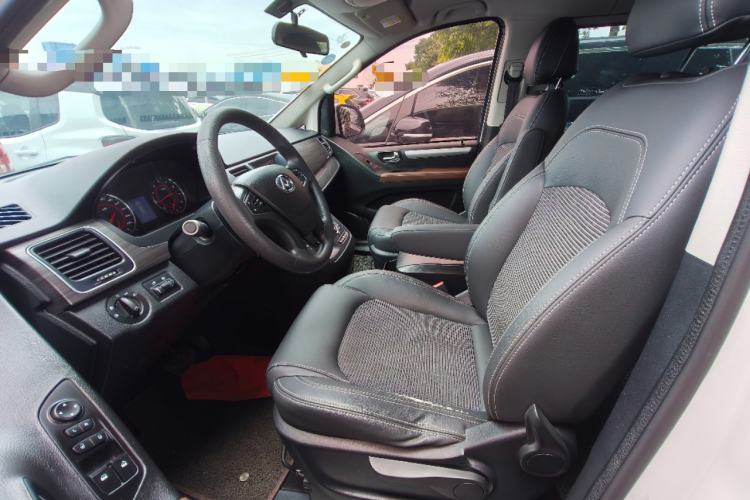 Used SAIC MAXUS G10 2016 2.0T Automatic Elite Edition Left Front Seat
