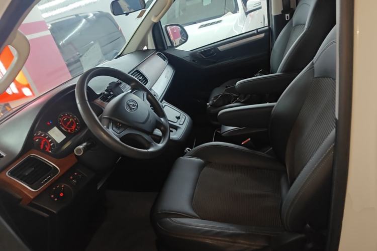 Used SAIC MAXUS G10 2016 2.0T Automatic Elite Edition Left Front Seat