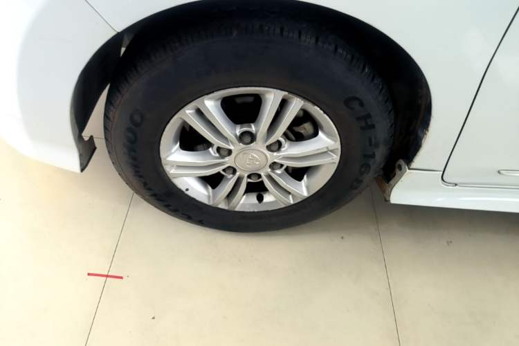 Used SAIC MAXUS G10 2016 2.0T Automatic Luxury Edition Left Front Wheel Hub