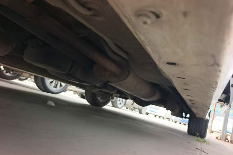 Used SAIC MAXUS G10 2016 2.0T Automatic Luxury Executive Edition Left Side Sill