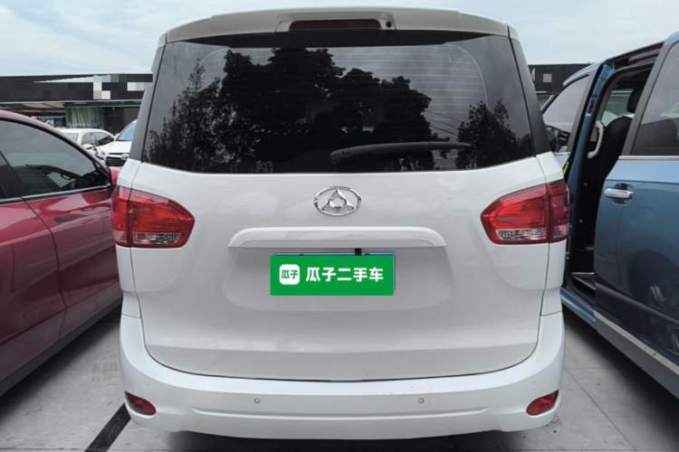 Used SAIC MAXUS G10 2016 1.9T Automatic Luxury Edition Diesel China V Standard Rear