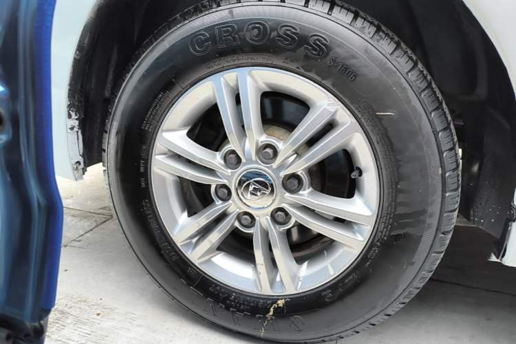 Used SAIC MAXUS G10 2016 1.9T Automatic Luxury Edition Diesel China V Standard Right Rear Wheel Hub