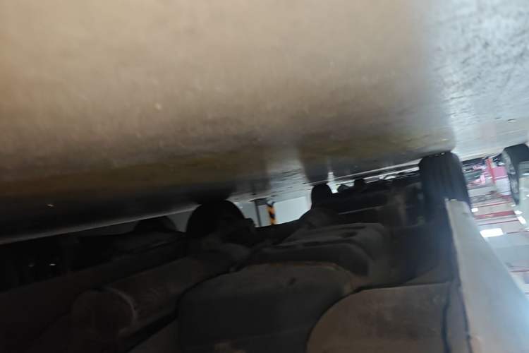 Used SAIC MAXUS G10 2016 2.0T Automatic Elite Edition Right Side Sill