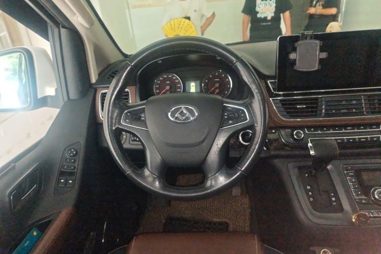 Used SAIC MAXUS G10 2016 2.0T Automatic Luxury Edition Steering Wheel
